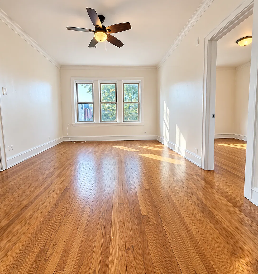 2 bed, 900 sqft, $1,490 — Photo 1