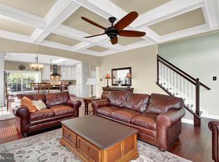 34 Regina Dr, Sinking Spring, PA 19608