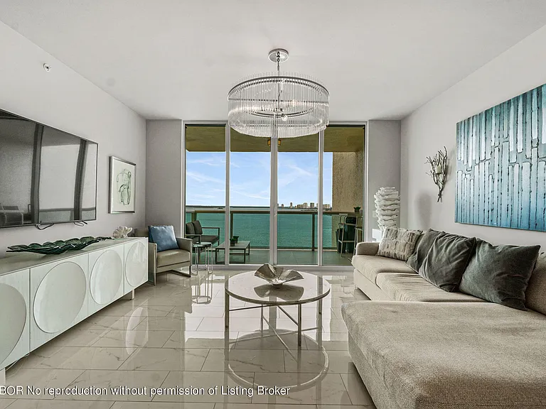 2650 Lake Shore Dr #1203 — Photo 13