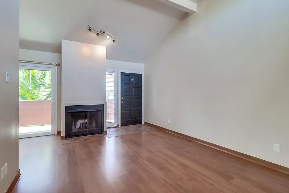 1 bed, 640 sqft, $2,895 — Photo 3