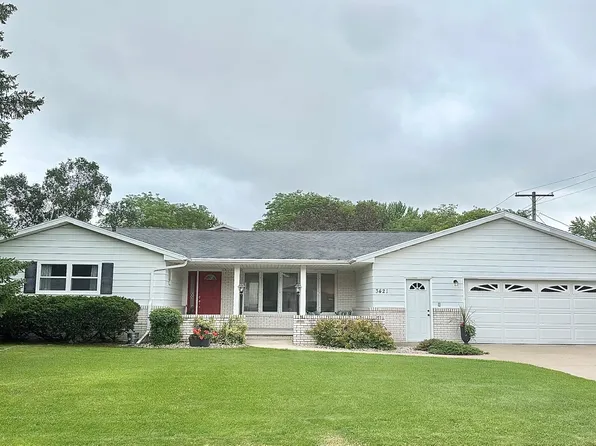 3421 Crestview Dr, Appleton, WI 54915