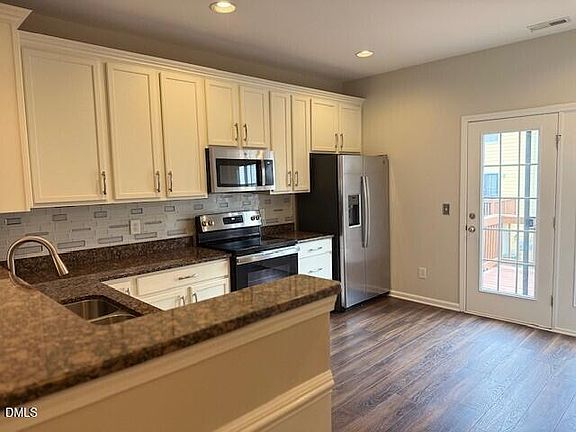 4th image of 109 Dove Cottage Ln