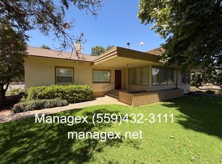 1489 S Rainbow Ave, Sanger, CA 93657