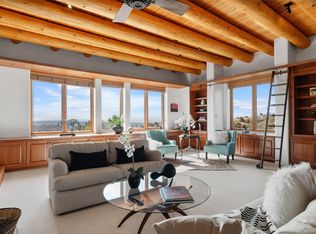 67 Camino Amor, Santa Fe, NM 87506
