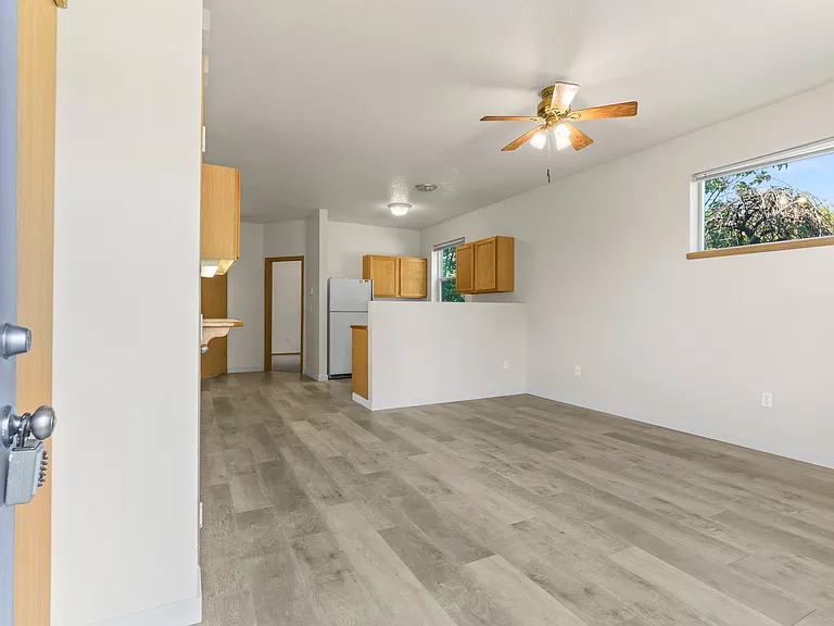 2020 NE Rodney Ave #C — Photo 6