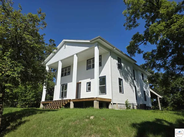 1105 Lay Ave, Warsaw, MO 65355