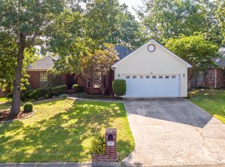 5 Spring Dr, Maumelle, AR 72113