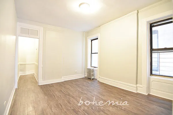 Rented by Bohemia Realty Group | media 17