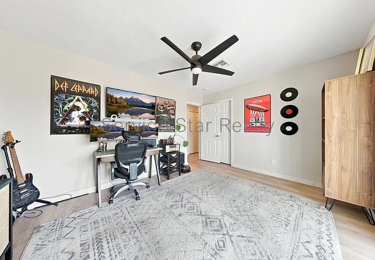 2162 E Concorda Dr — Photo 50