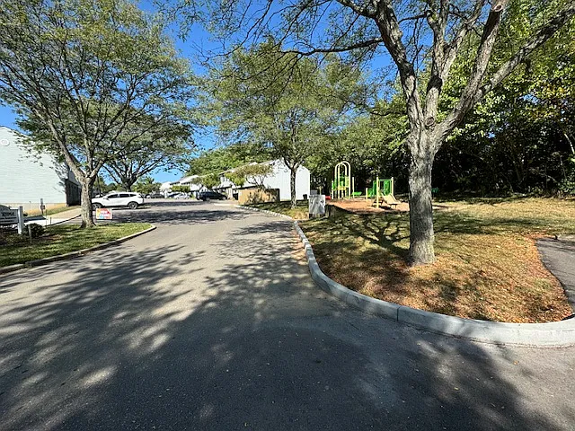 Eagle Ridge Townhomes — Photo 9