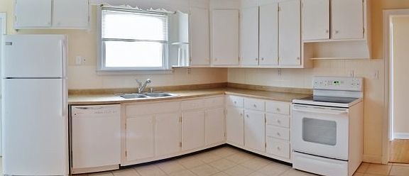 Bright Kitchen