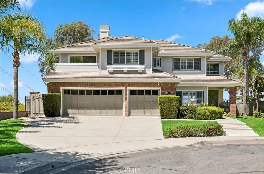 4 bed, 3440 sqft, $7,000 — Photo 1