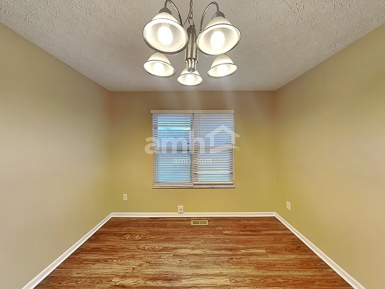 4460 Landmark Rd — Photo 8