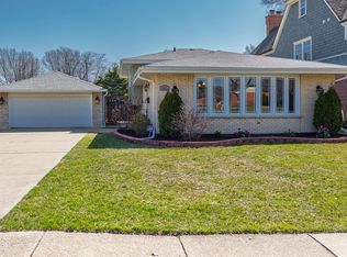 1021 S Catherine Ave, La Grange, IL