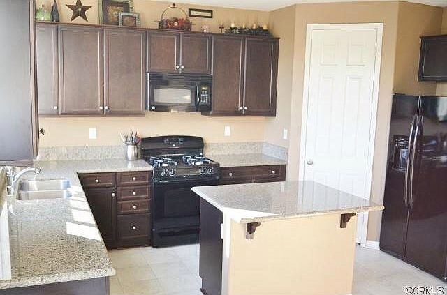 2nd image of 3905 Obsidian Rd