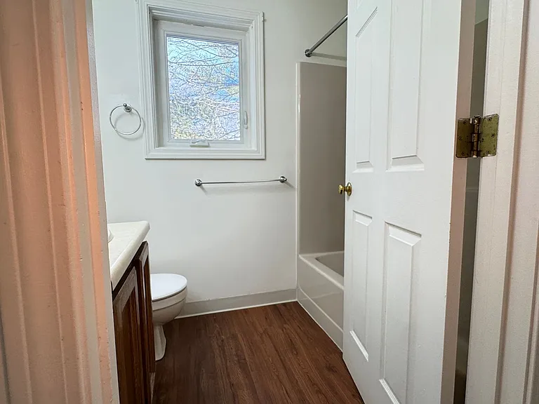 Dunns Bridge Apartments — Photo 34