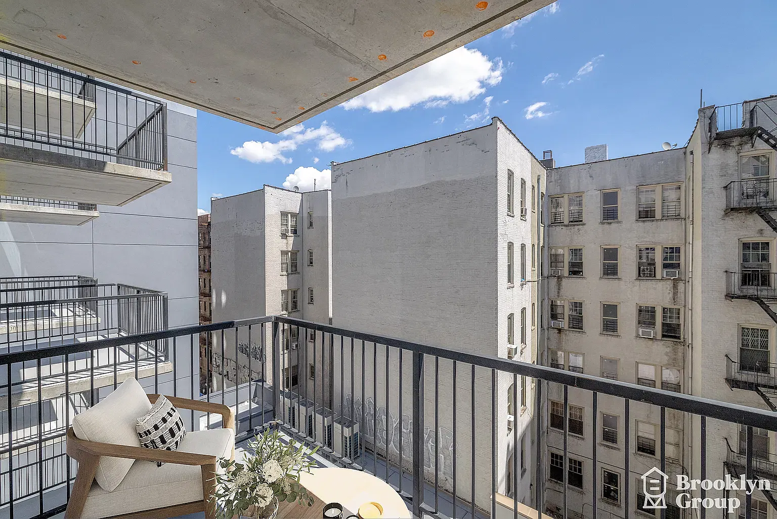 3009 Avenue I — Photo 2