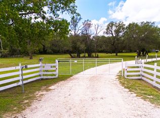 2 FM 289, Comfort, TX 78013