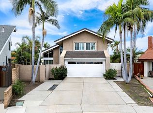 6000 E Paseo Rio Azul, Anaheim, CA 92807