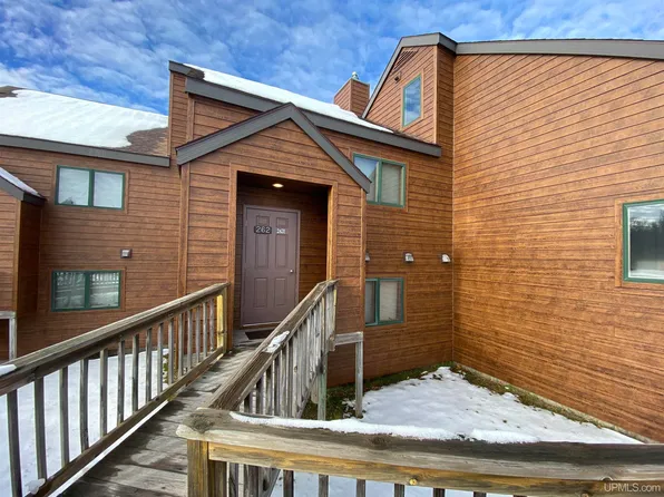 262 Tomahawk Dr #262, Wakefield, MI 49968