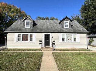 637 N 38th St, Belleville, IL