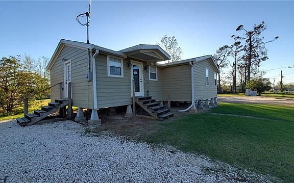 2nd image of 3447 Eliza St