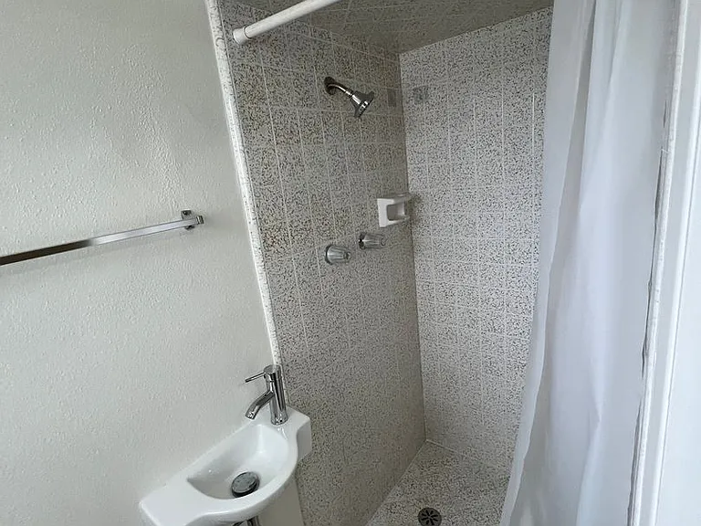 201 Surfrider Way — Photo 12