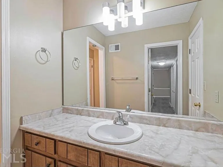 2593 Whitehead Place Dr — Photo 8