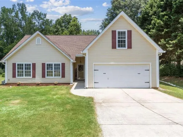 312 Joshua Way, Hoschton, GA 30548