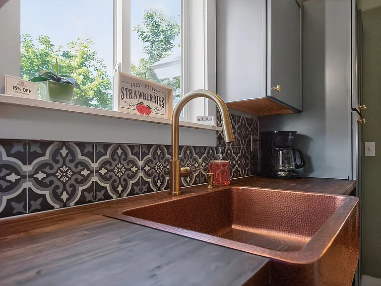 700 Broadway Ave NW #2 — Photo 35