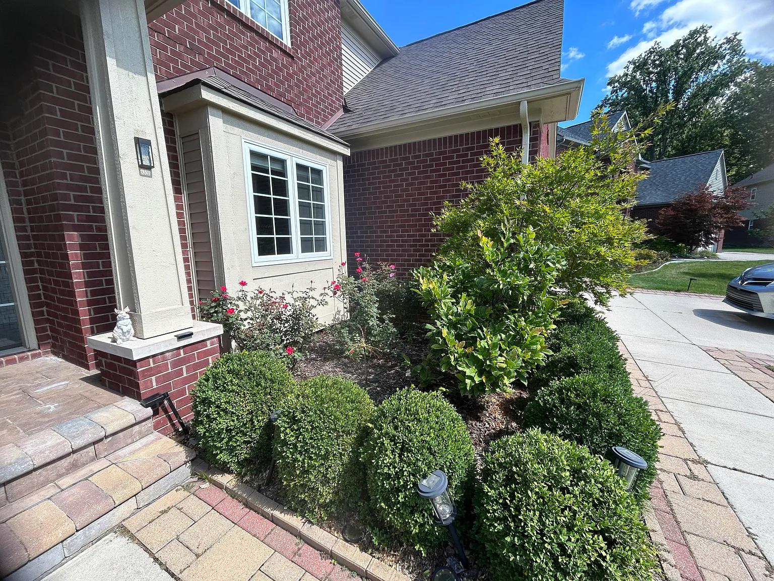 5 bed, 3.5 bath, 3250 sqft, $6,000 — Photo 2