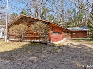 8938 W Pleasant St, Shelby, MI 49455