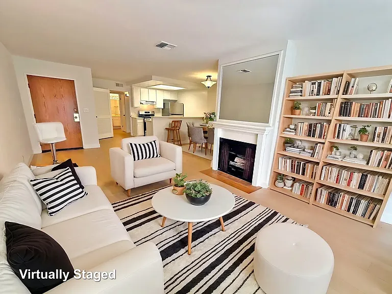 1321 N Vista St #205 — Photo 2
