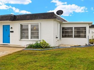 18 Tangerine Ct, Lehigh Acres, FL 33936