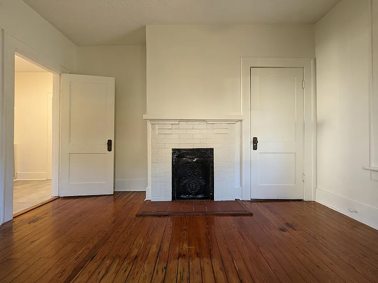 711 Snow St — Photo 9