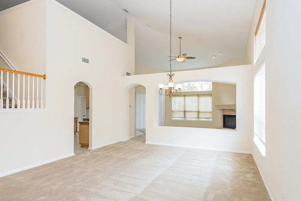 4 bed, 3.0 bath, 3118 sqft, $3,790 — Photo 4