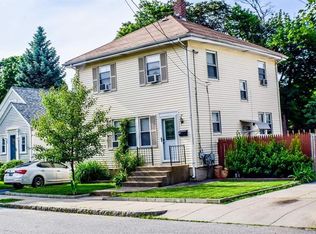 27 Arlington Ave, Cranston, RI 02920