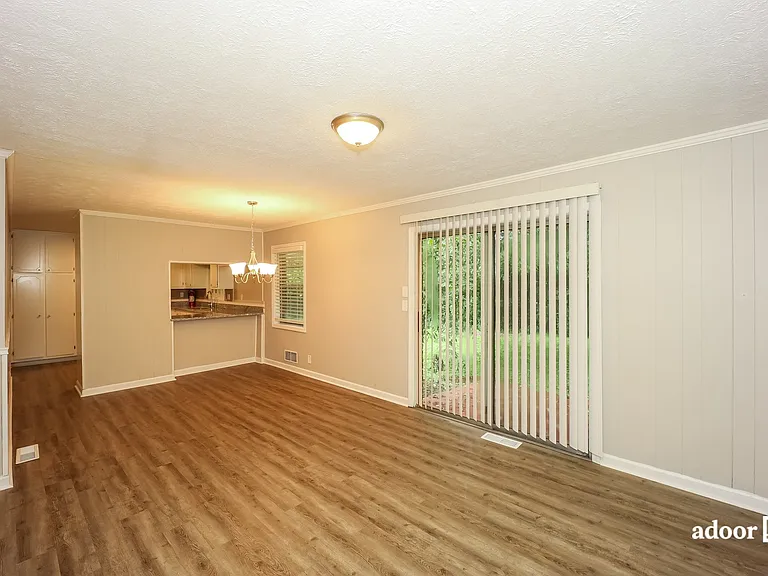 2928 Ann Marie Ln — Photo 9