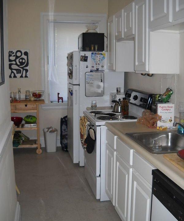 2nd image of 1563 Beacon St