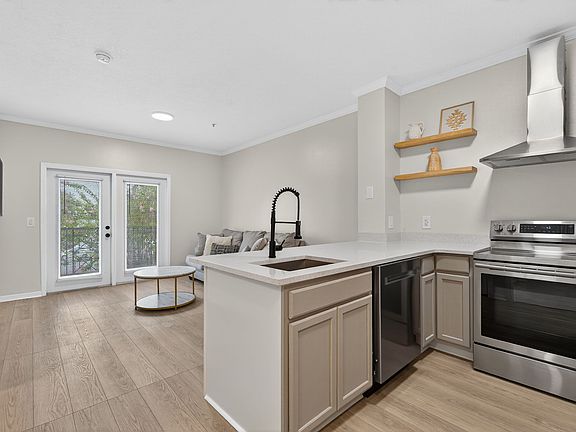 5th image of 1910 E Palm Ave APT 8214