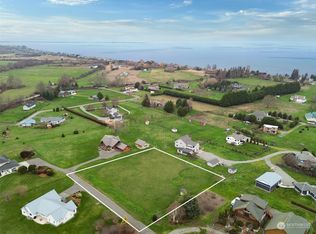 999 Macawa Trl, Sequim, WA 98382