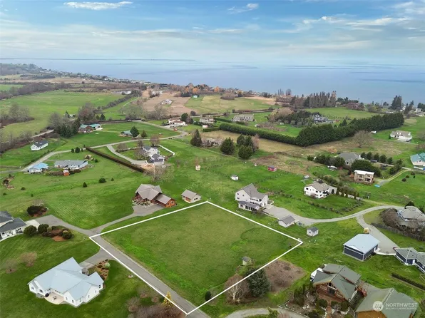 999 Macawa Trail, Sequim, WA 98382