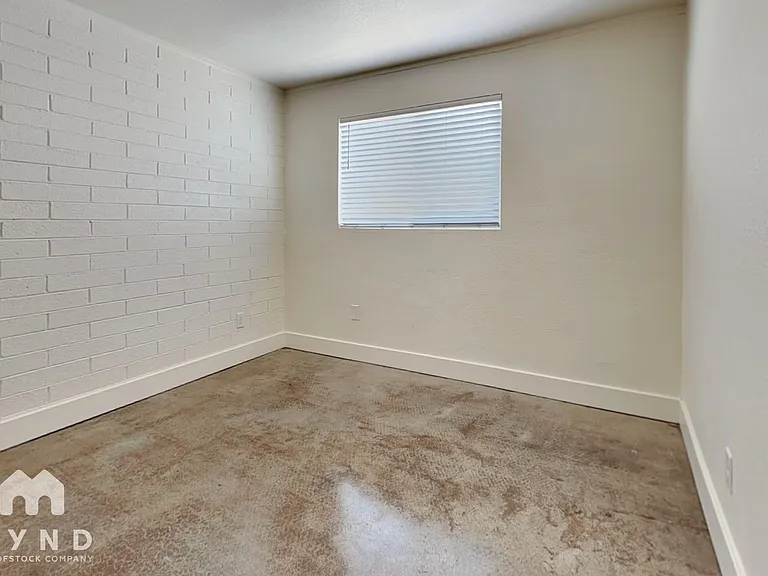 4830 E Willetta St #8 — Photo 6