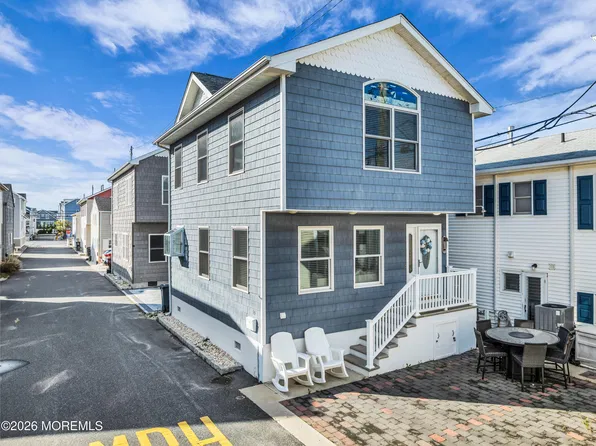 24 E Beach Way, Lavallette, NJ 08735