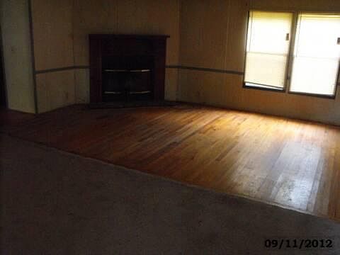 2nd image of 383 Bayne St