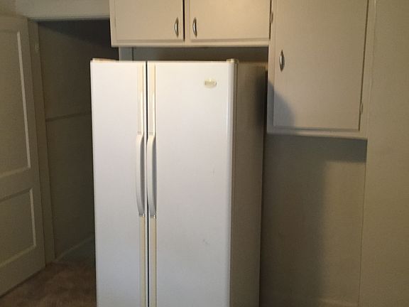 5th image of 1240 Sharon Ave