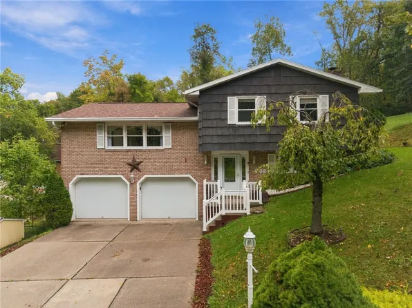 702 Woodside Dr, Jeannette, PA 15644