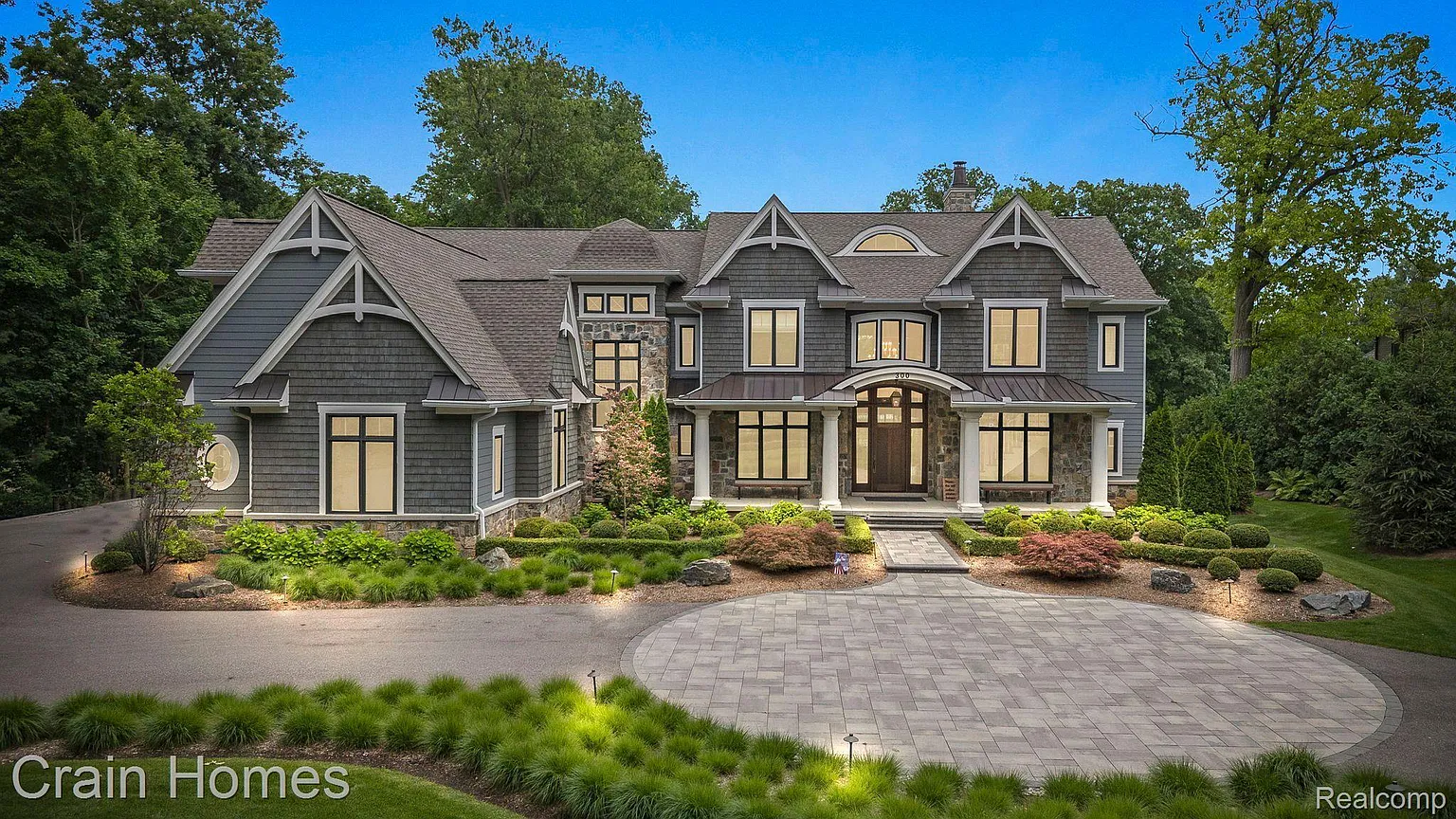300 Lowell Ct photo 1