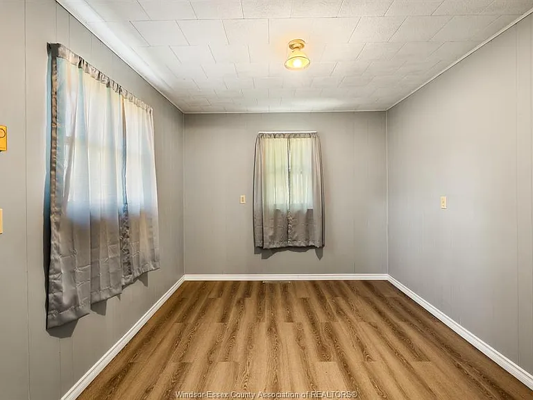 9700 Walker Rd — Photo 23