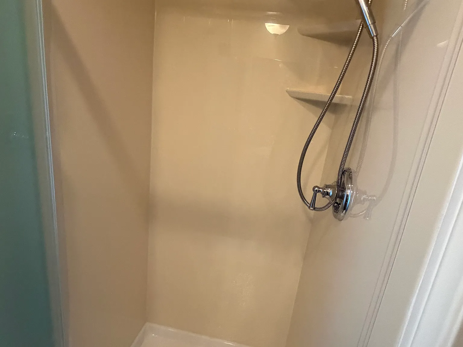 2 bed, 2.5 bath, 981 sqft, $1,675 — Photo 3